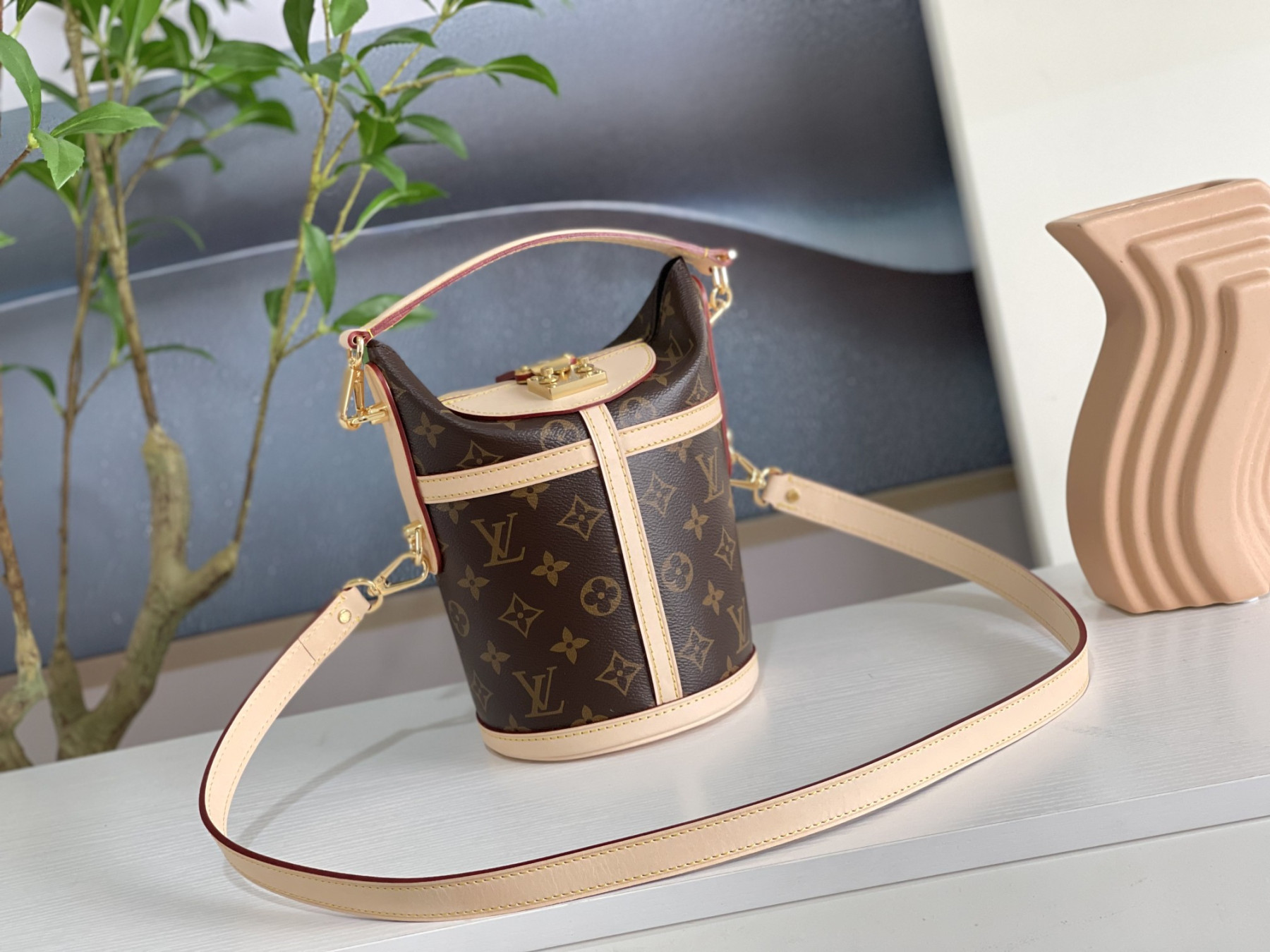 LV CANNES M43587 5.9x6.7x5.9 inches