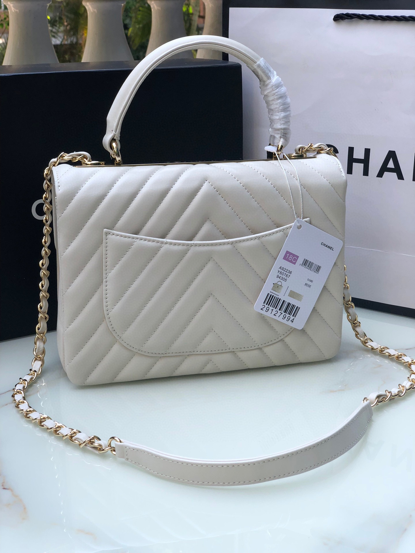 Ch**el FLAP BAG WITH TOP HANDLE WHITE 6.6 × 9.8 × 4.7 in