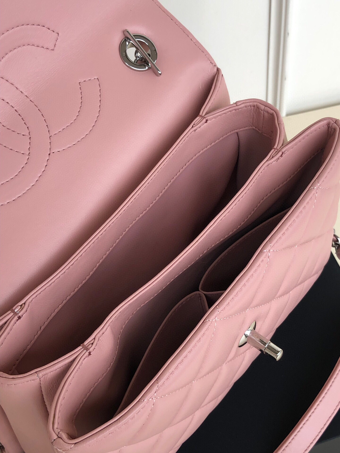 Ch**el FLAP BAG WITH TOP HANDLE 6.6 × 9.8 × 4.7 in