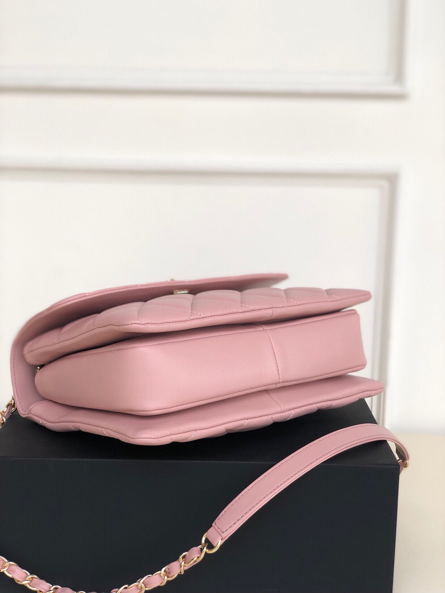 Ch**el FLAP BAG WITH TOP HANDLE 6.6 × 9.8 × 4.7 in