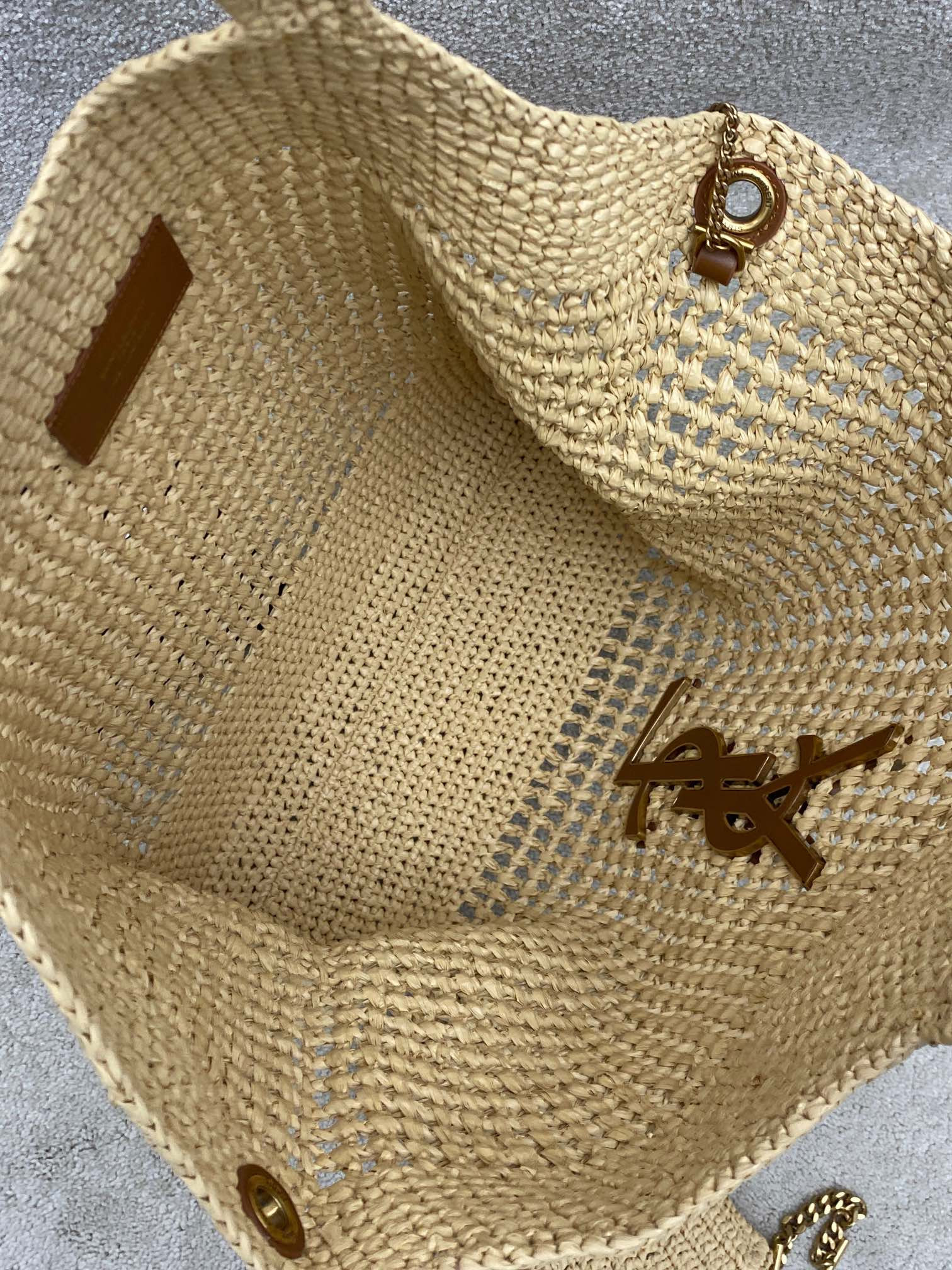 Y51 ICARE IN RAFFIA Color Natural 14.6"-21.7"X16.9"X2"