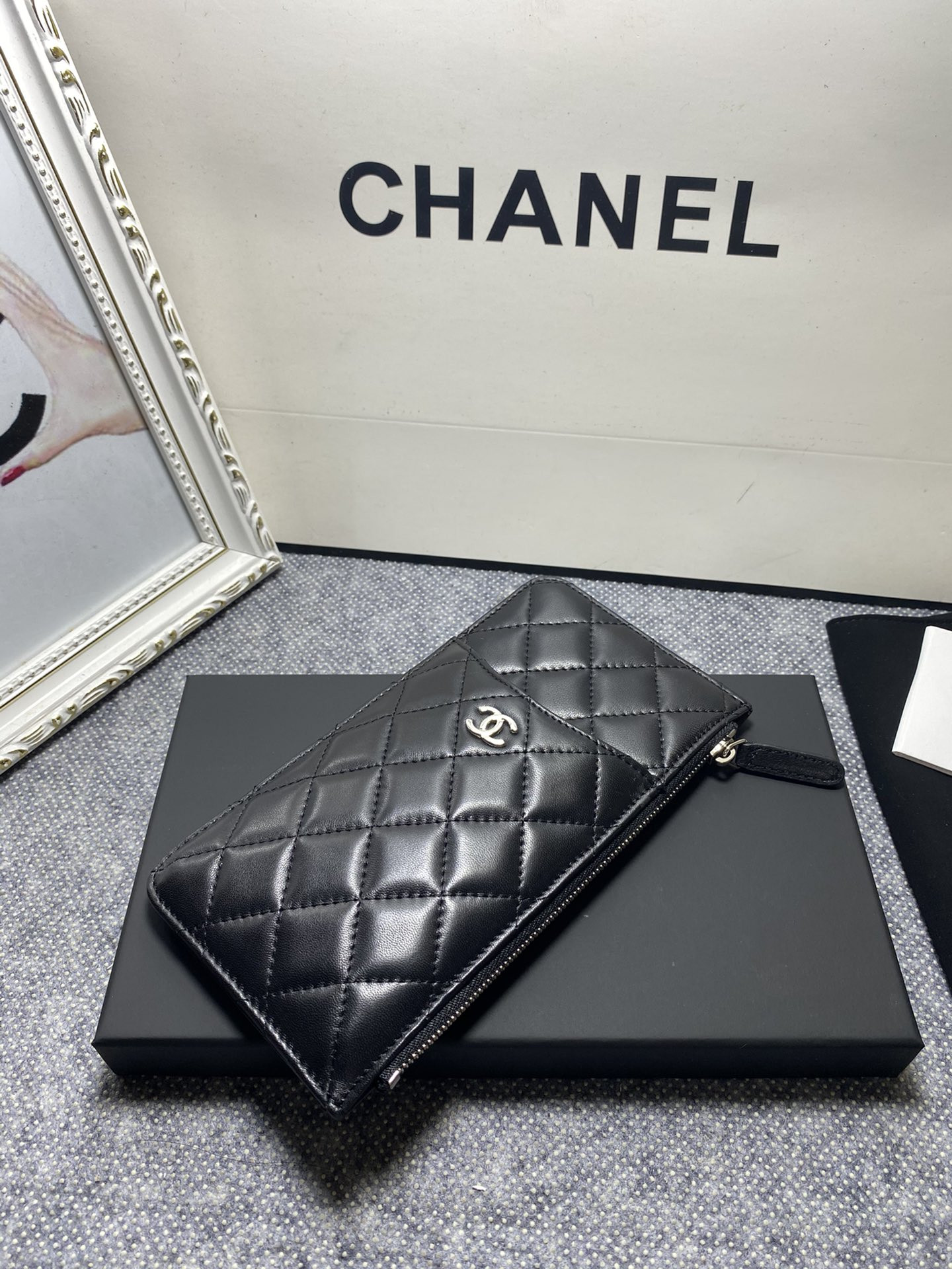 Ch**el LONG ZIPPED WALLET 19-11cm