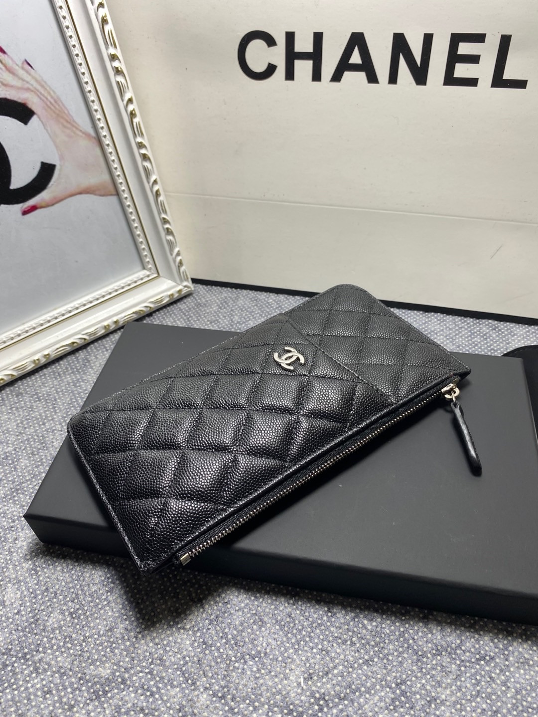 Ch**el LONG ZIPPED WALLET 19-11cm