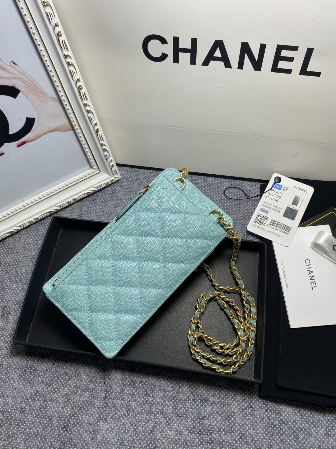 Ch**el LONG ZIPPED WALLET 19-11cm