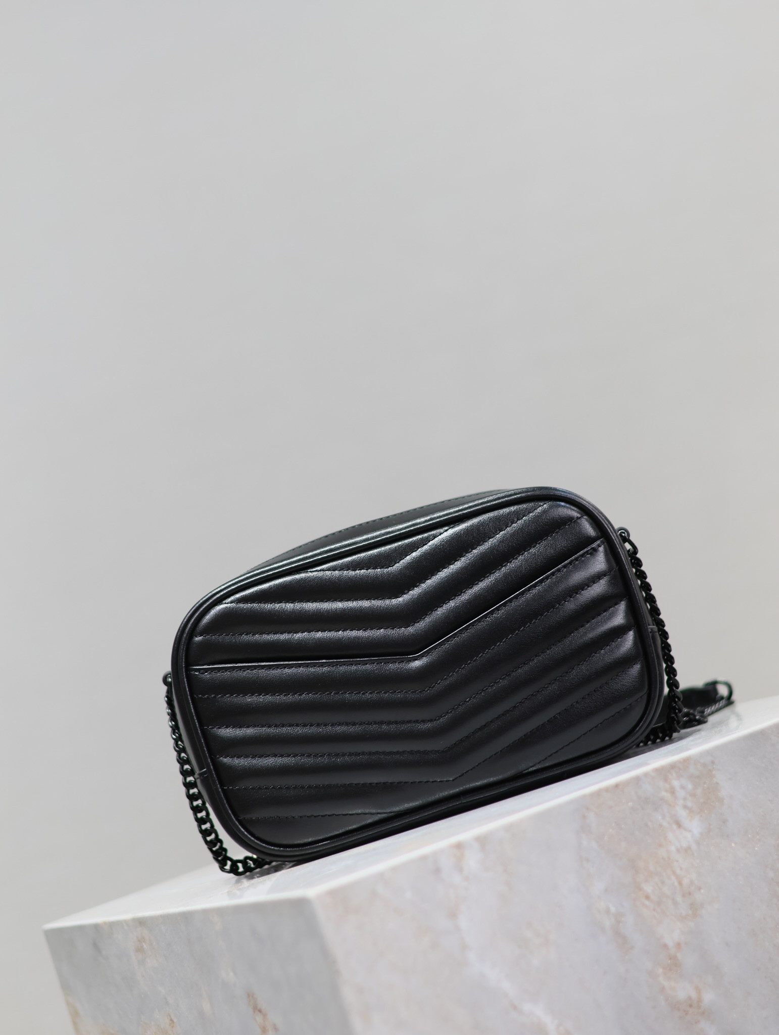 Y51 MINI LOU IN QUILTED LEATHER 7.5 X 4.1 X 2 INCHES
