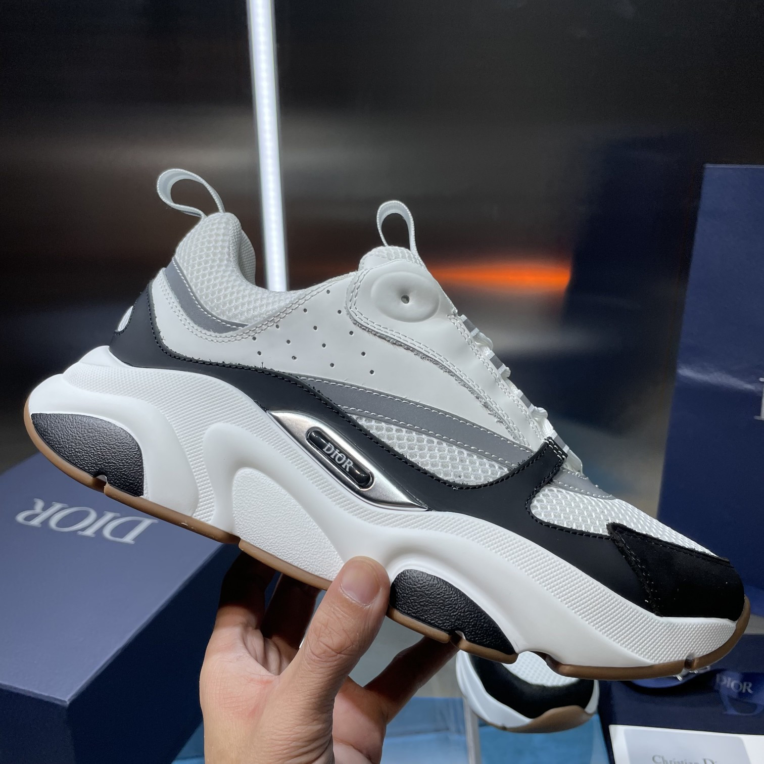 UA D10r B22 white Sneaker