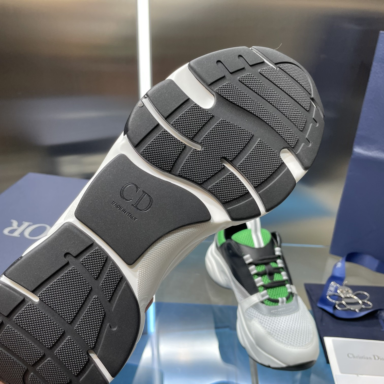 UA D10r B22 Sneaker