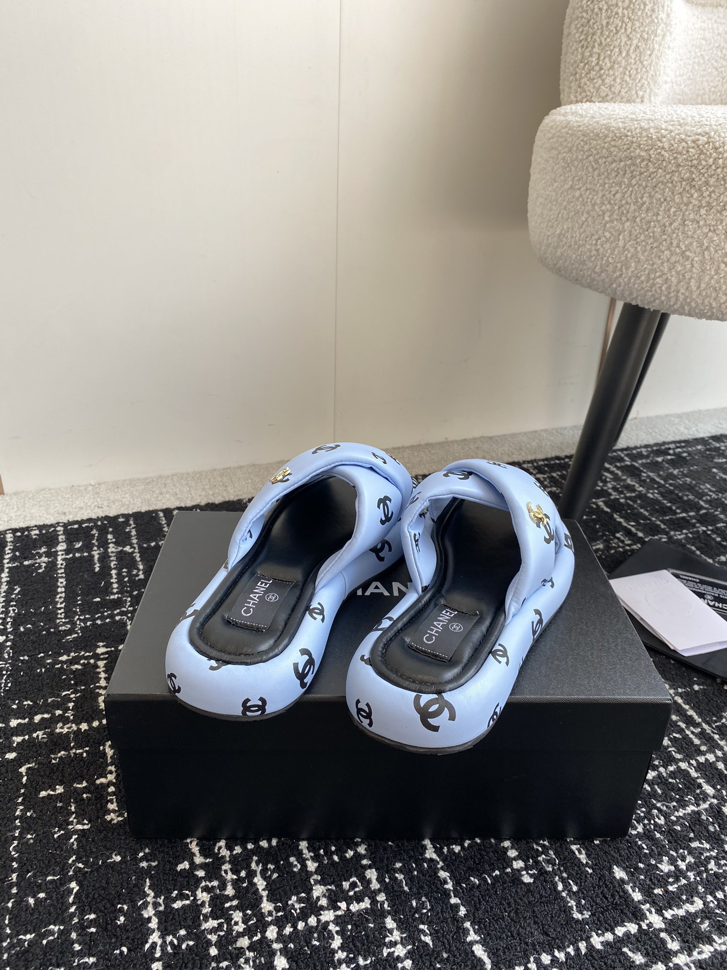 UA Ch**el SLIPPERS
