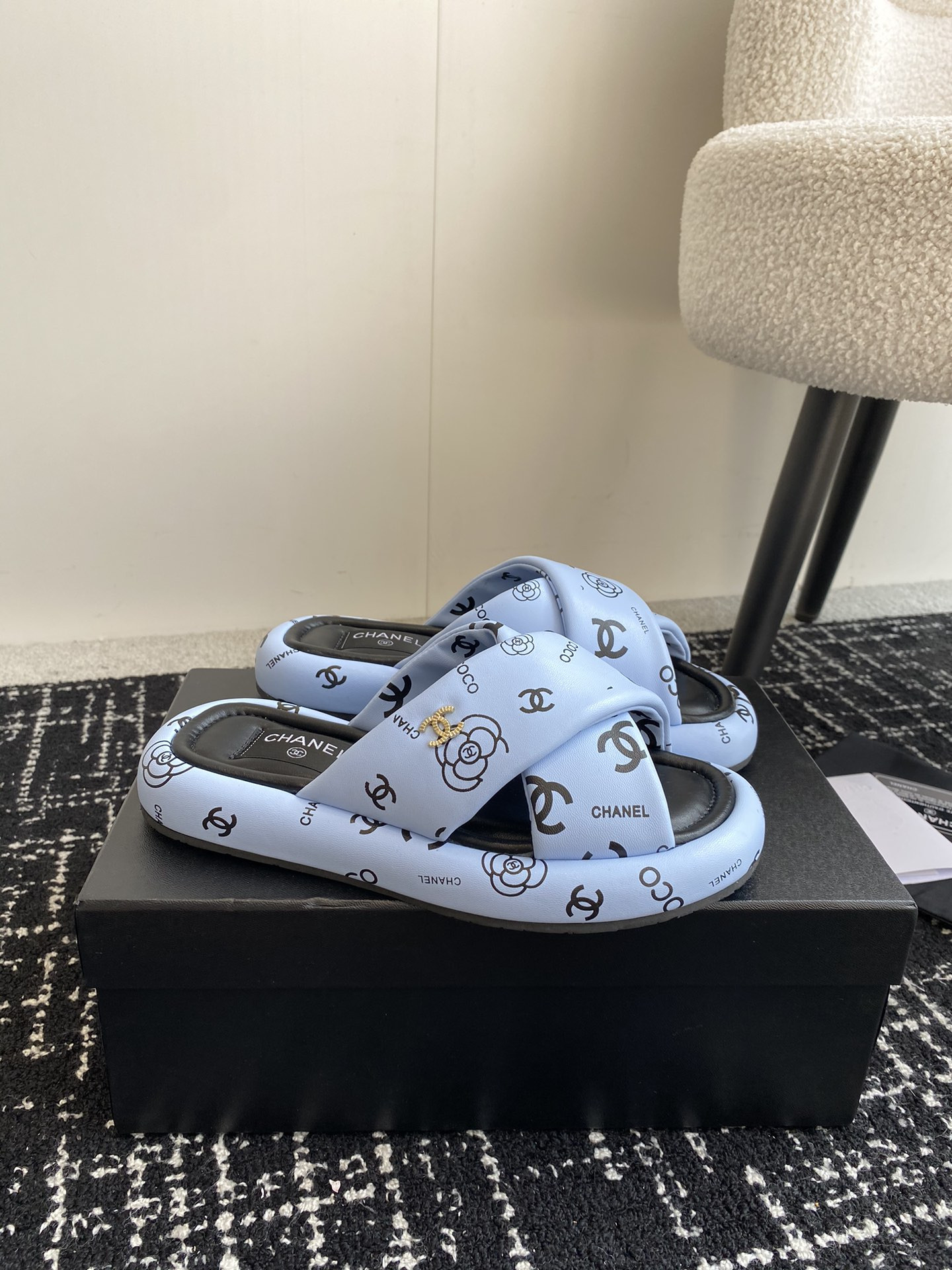 UA Ch**el SLIPPERS