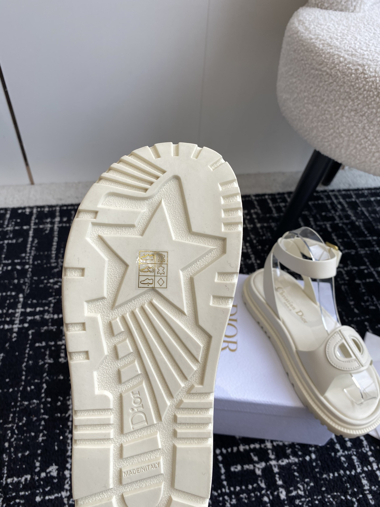 UA D-Club Sandal