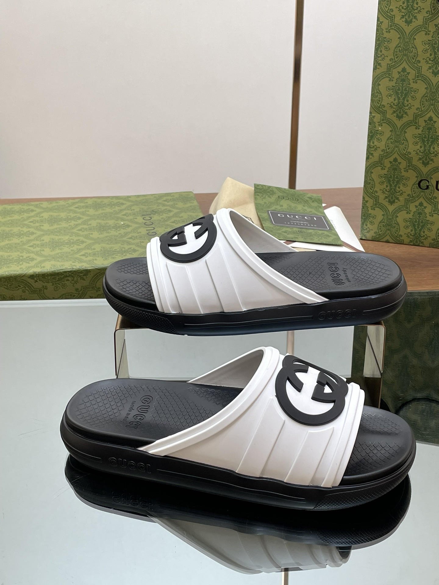 UA Gvc*1 INTERLOCKING G SLIDE SANDAL