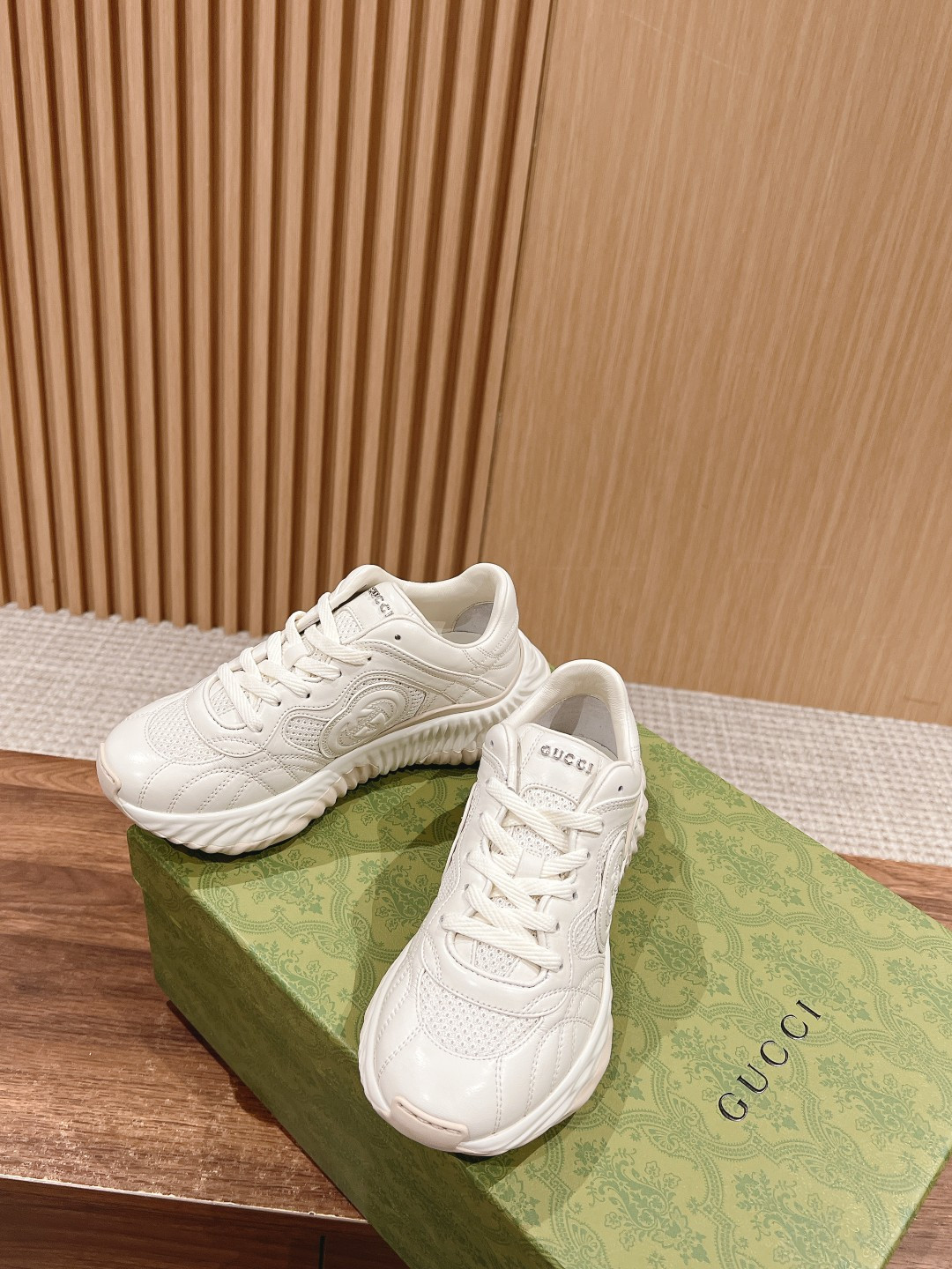 UA Gvc*1 RIPPLE SNEAKER