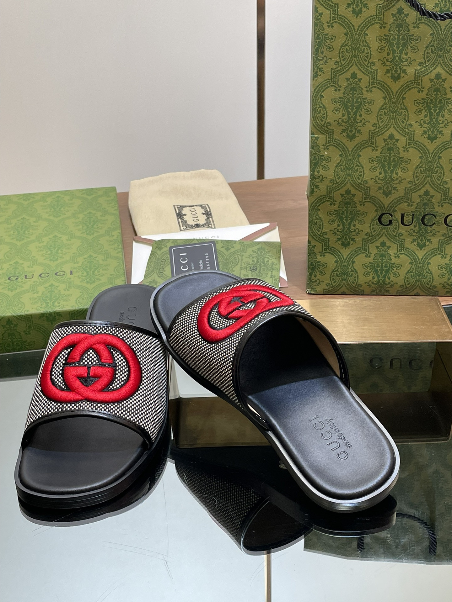 UA Gvc*1 INTERLOCKING G SLIDE SANDAL
