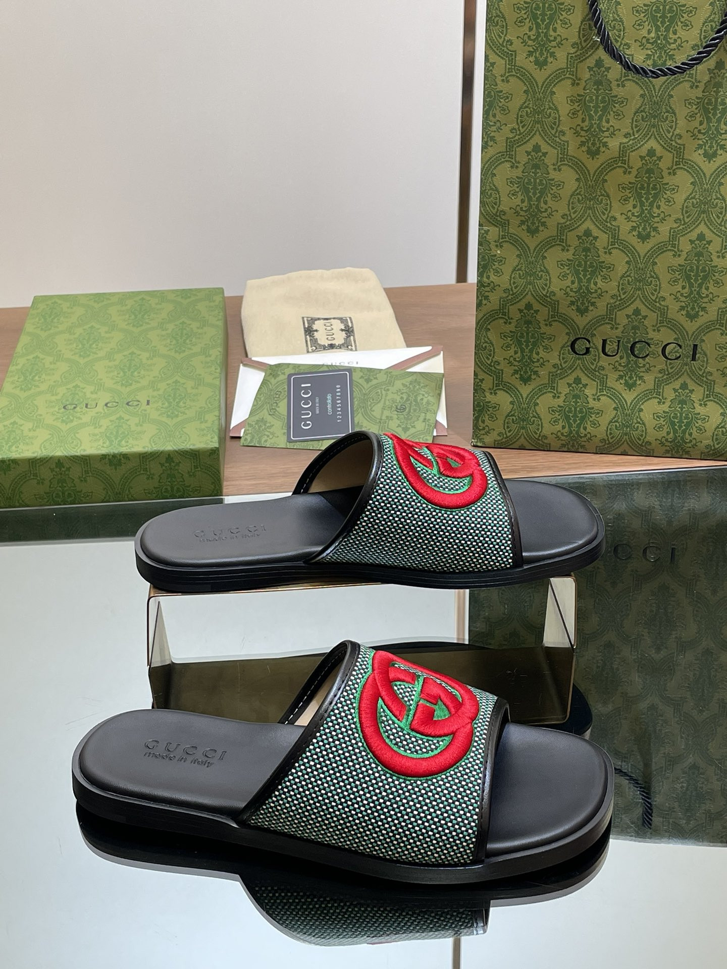 UA Gvc*1 INTERLOCKING G SLIDE SANDAL