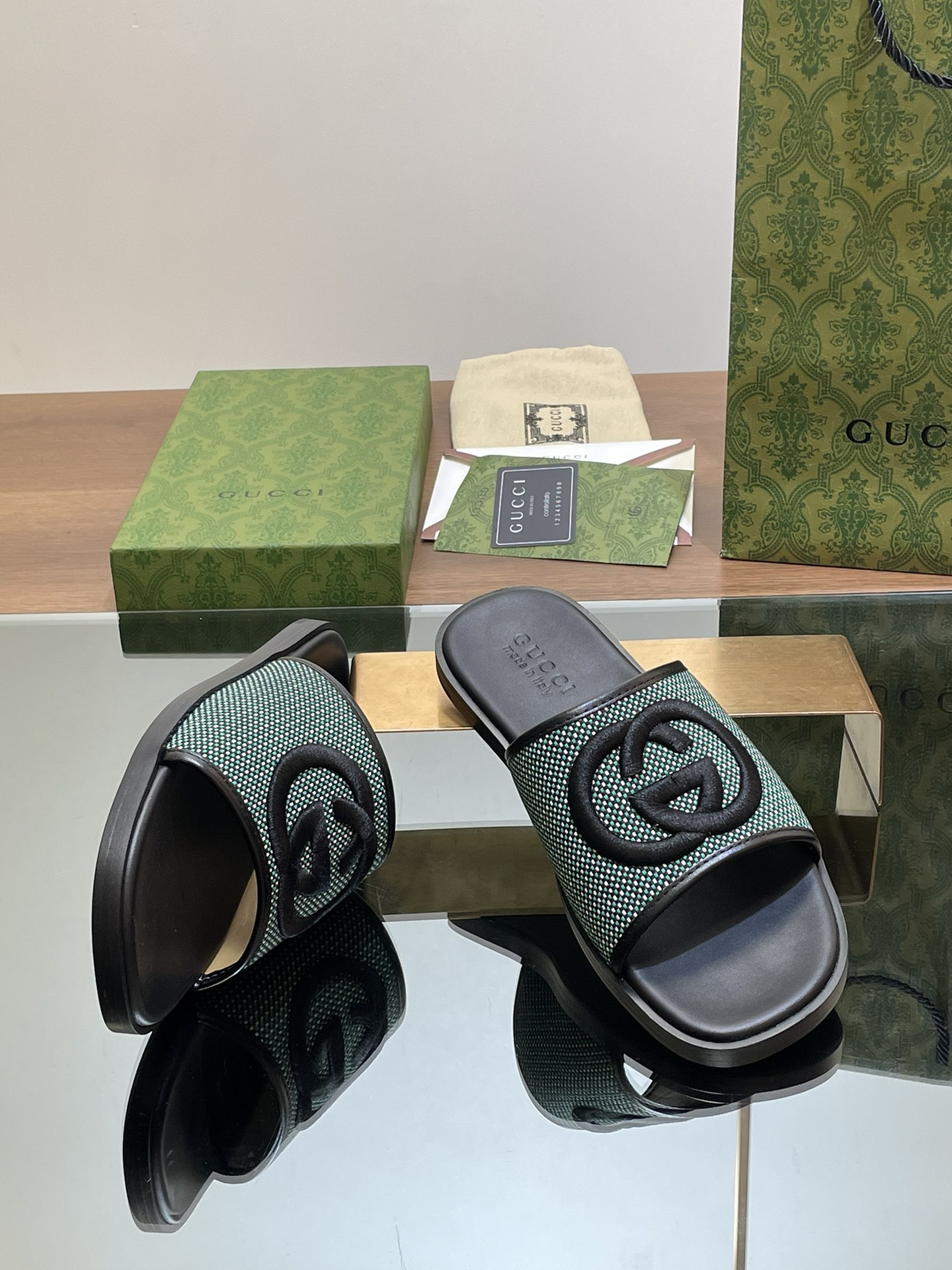 UA Gvc*1 INTERLOCKING G SLIDE SANDAL