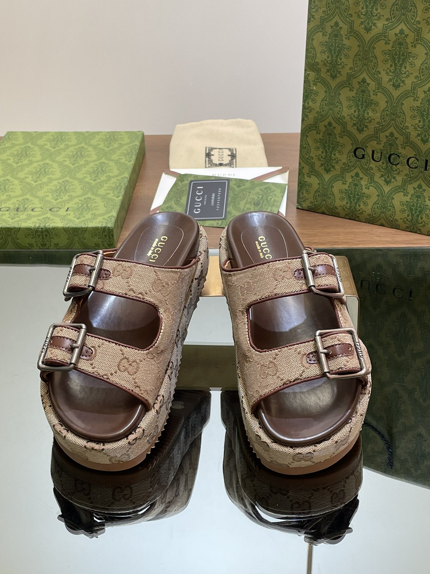 UA Gvc*1  SANDAL WITH DOUBLE G