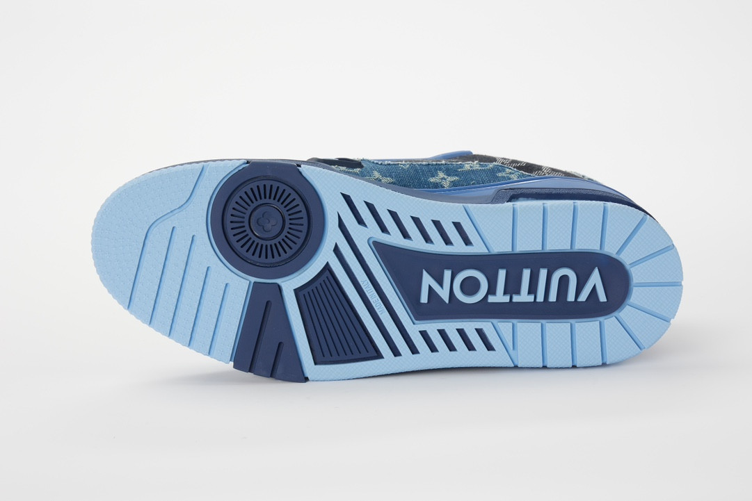 UA LV Trainer Sneaker