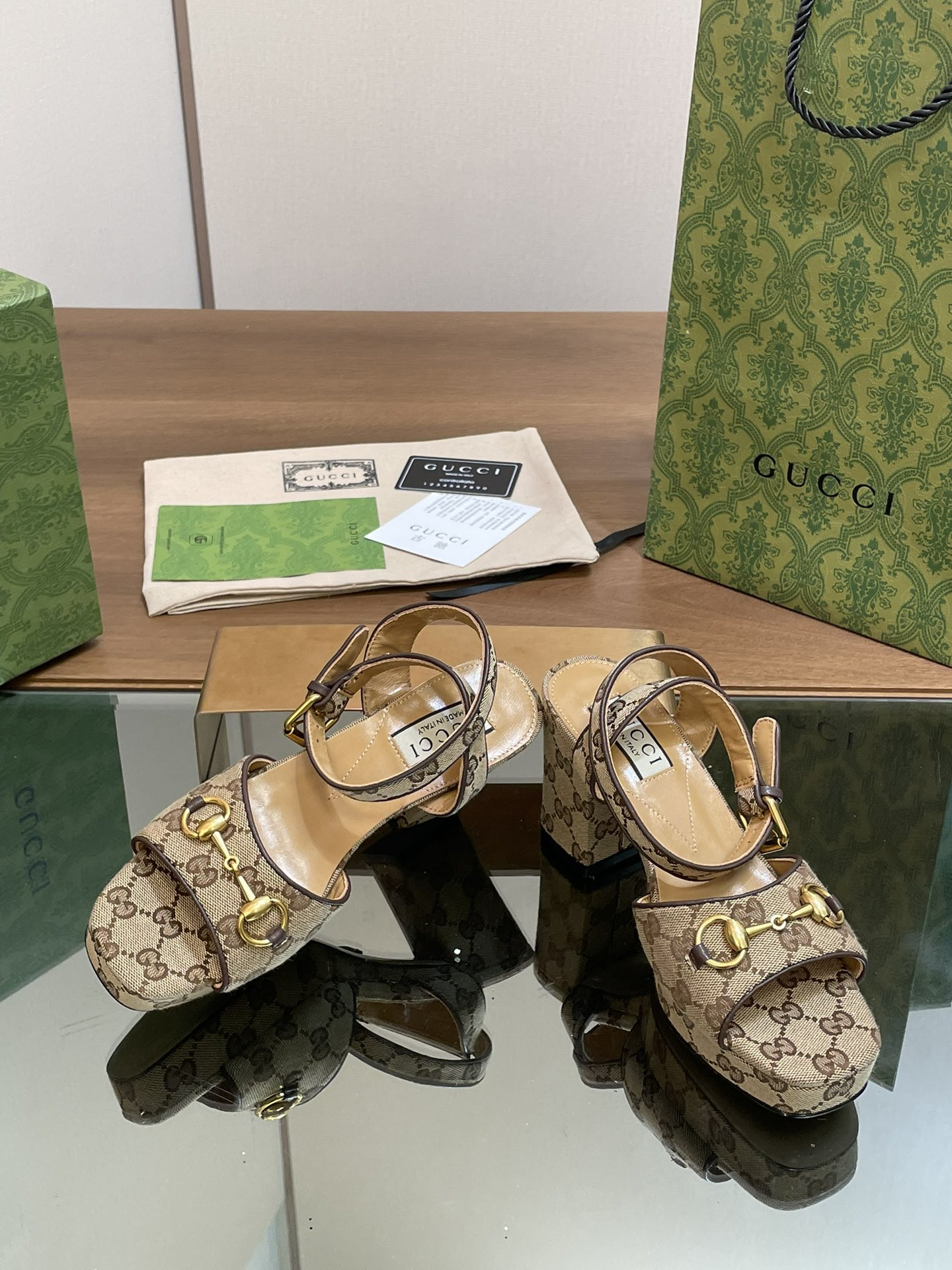 UA Gvc*1 HORSEBIT PLATFORM SANDAL