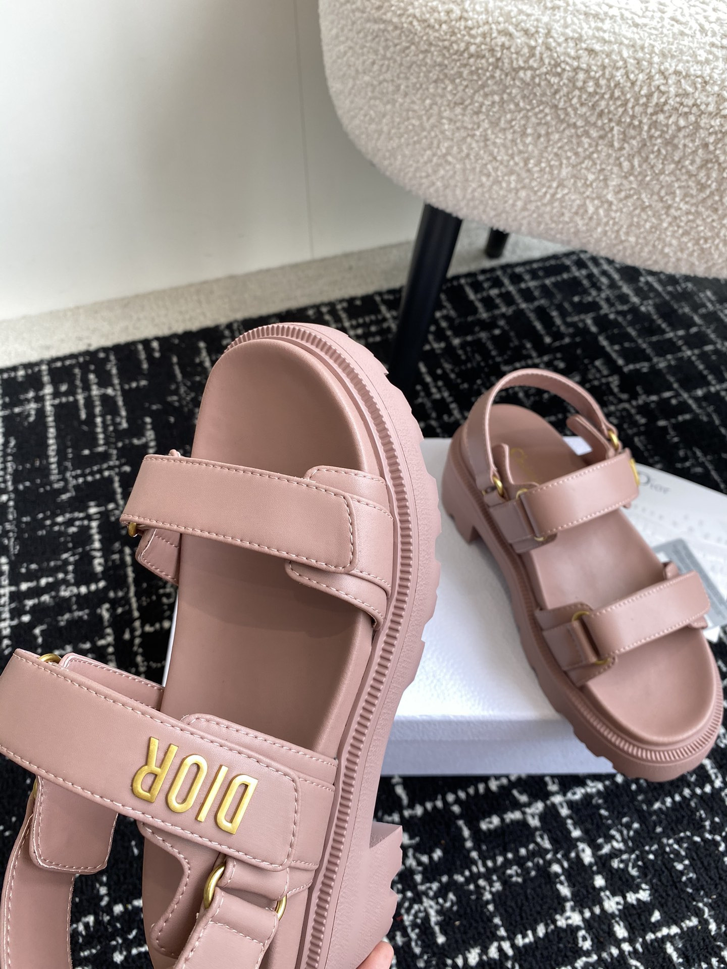 UA D10ract Platform Sandal