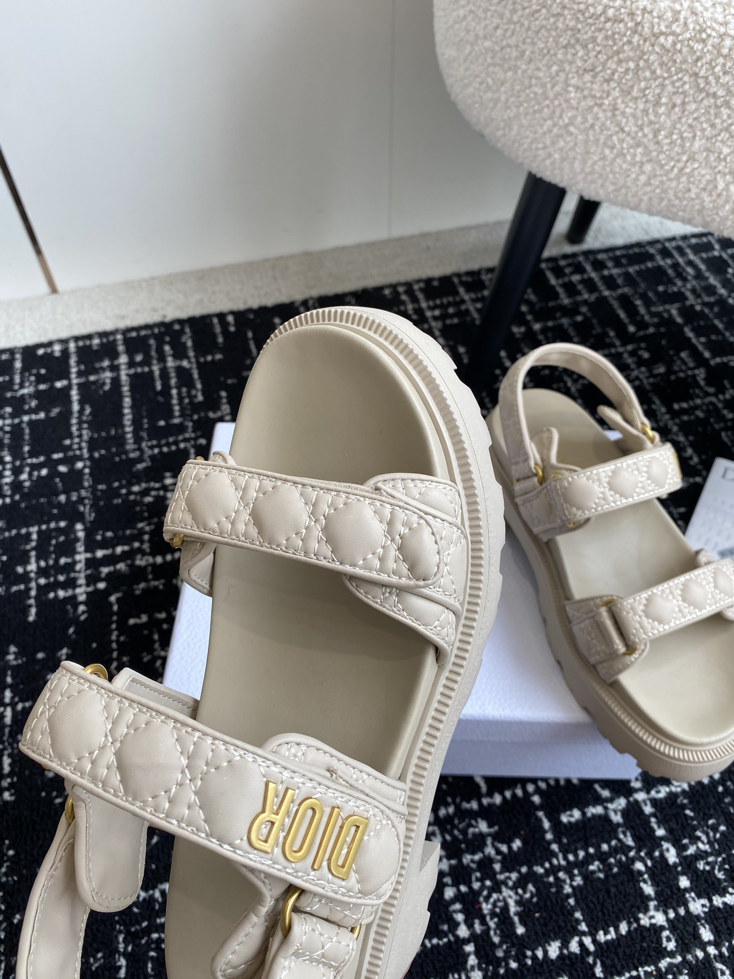 UA D10ract Platform Sandal