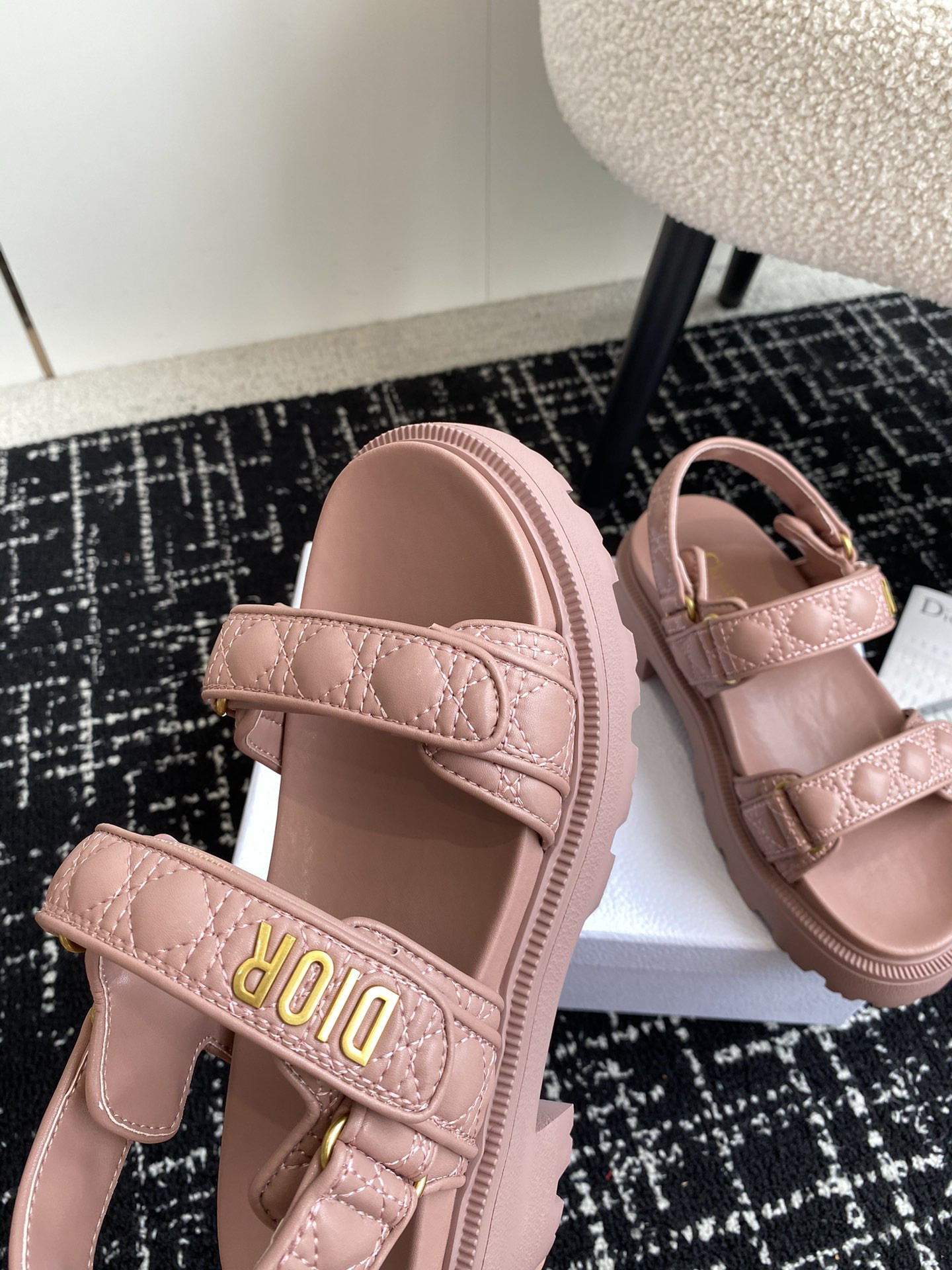 UA D10ract Platform Sandal