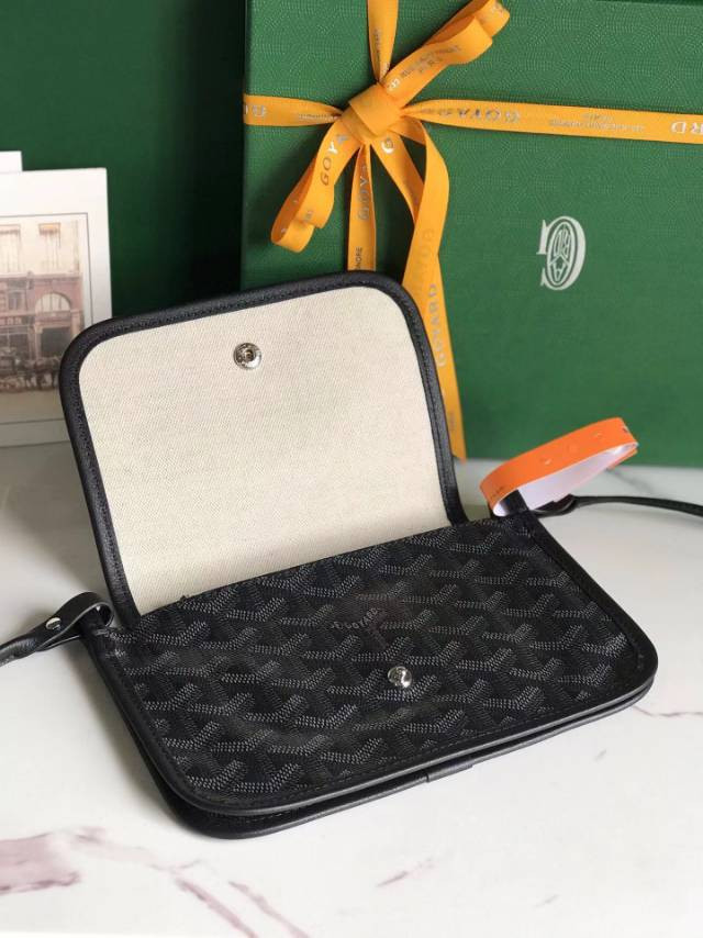 G09ard Plumet Pocket Wallet 21x14x2.5cm