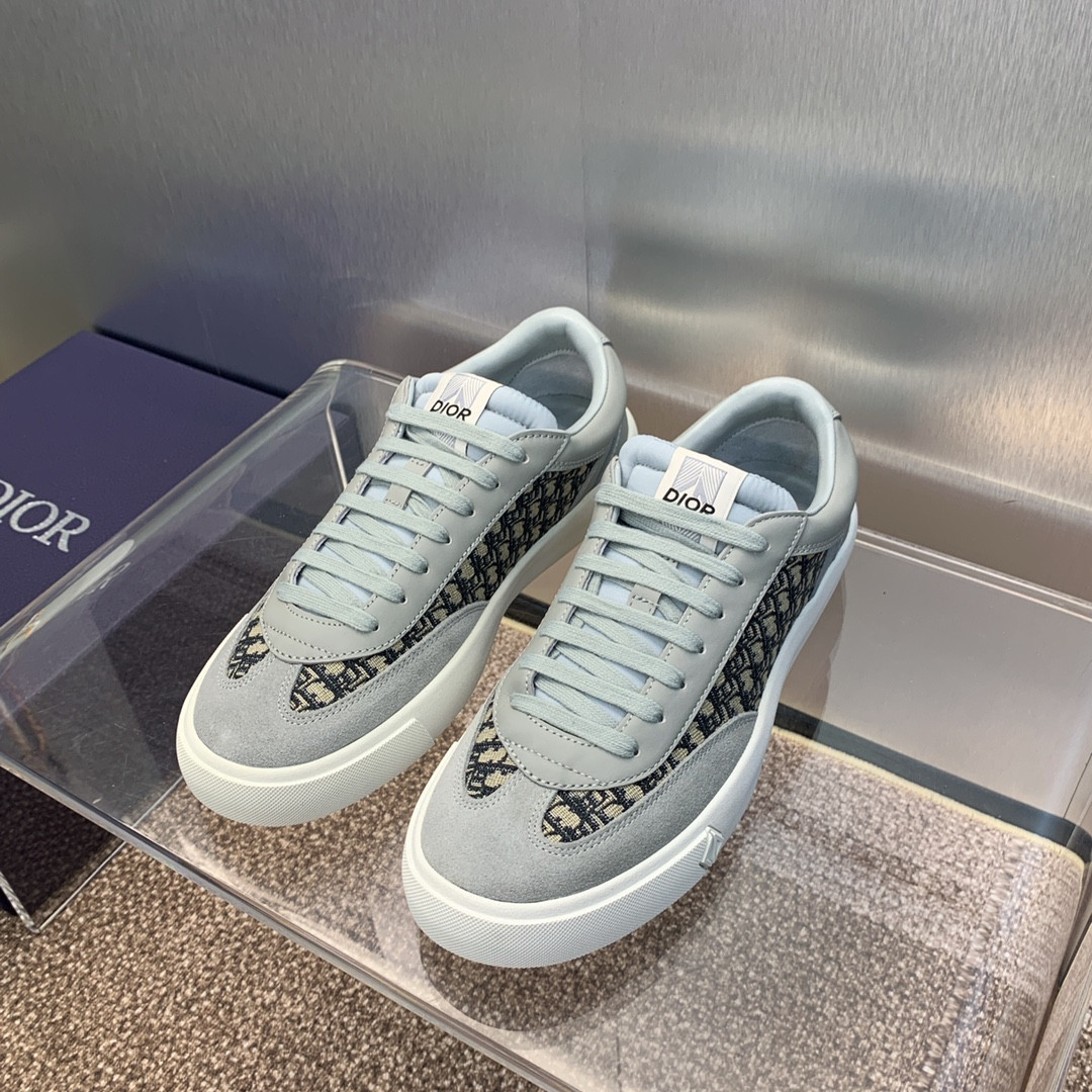 UA D10r B101 Sneaker