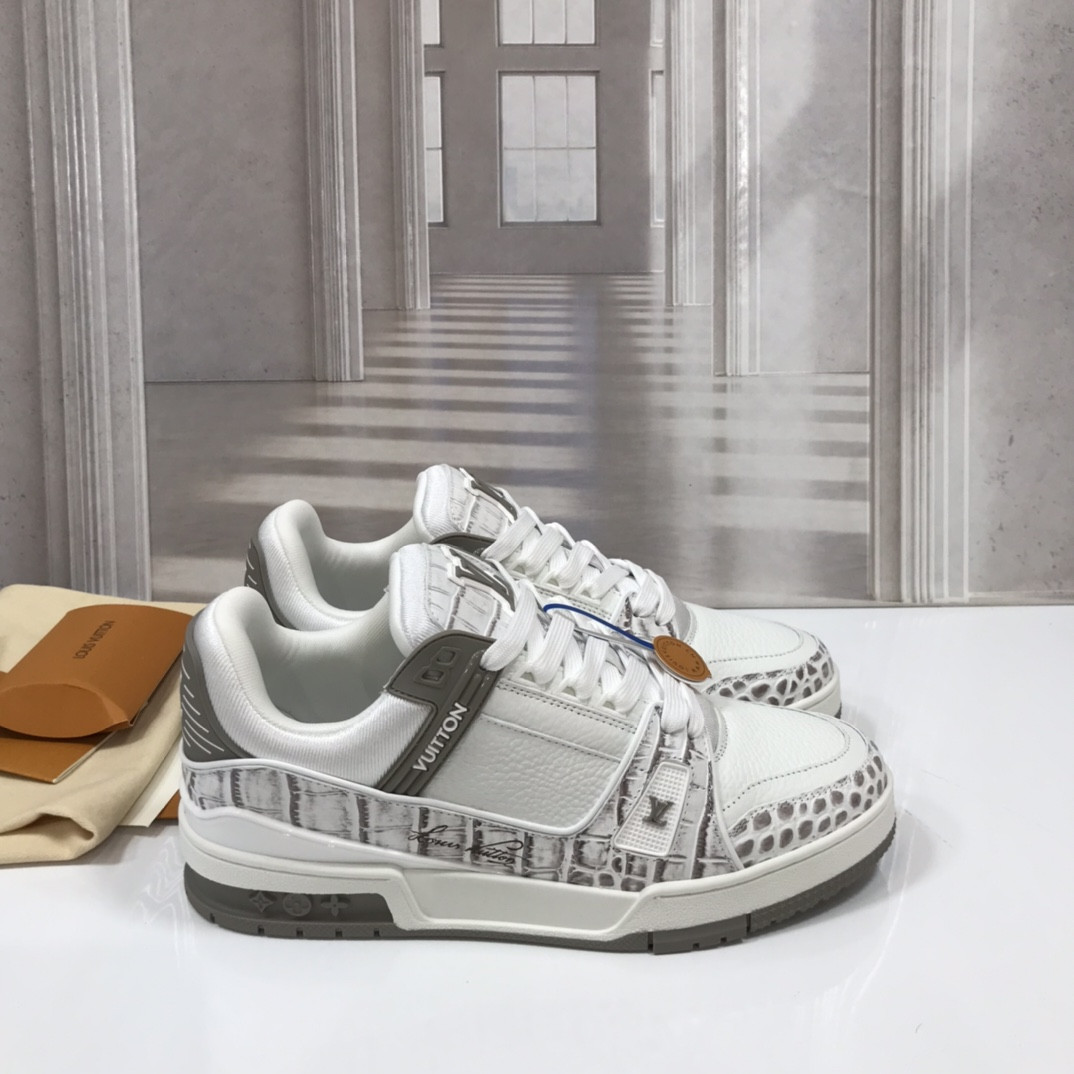 UA LV Trainer Sneaker
