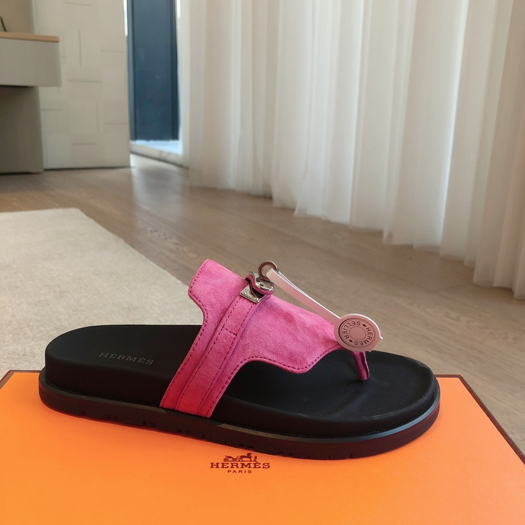 UA H**me5 Empire Sandal