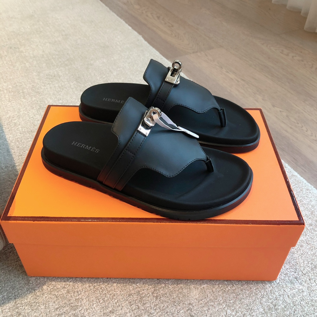 UA H**me5 Empire Sandal