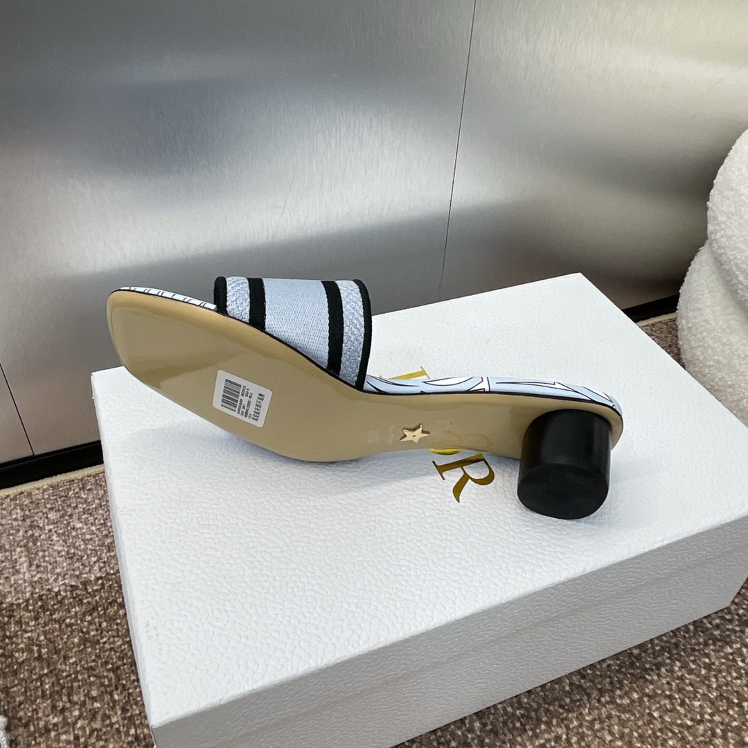 UA D10r Dway Heeled Slide