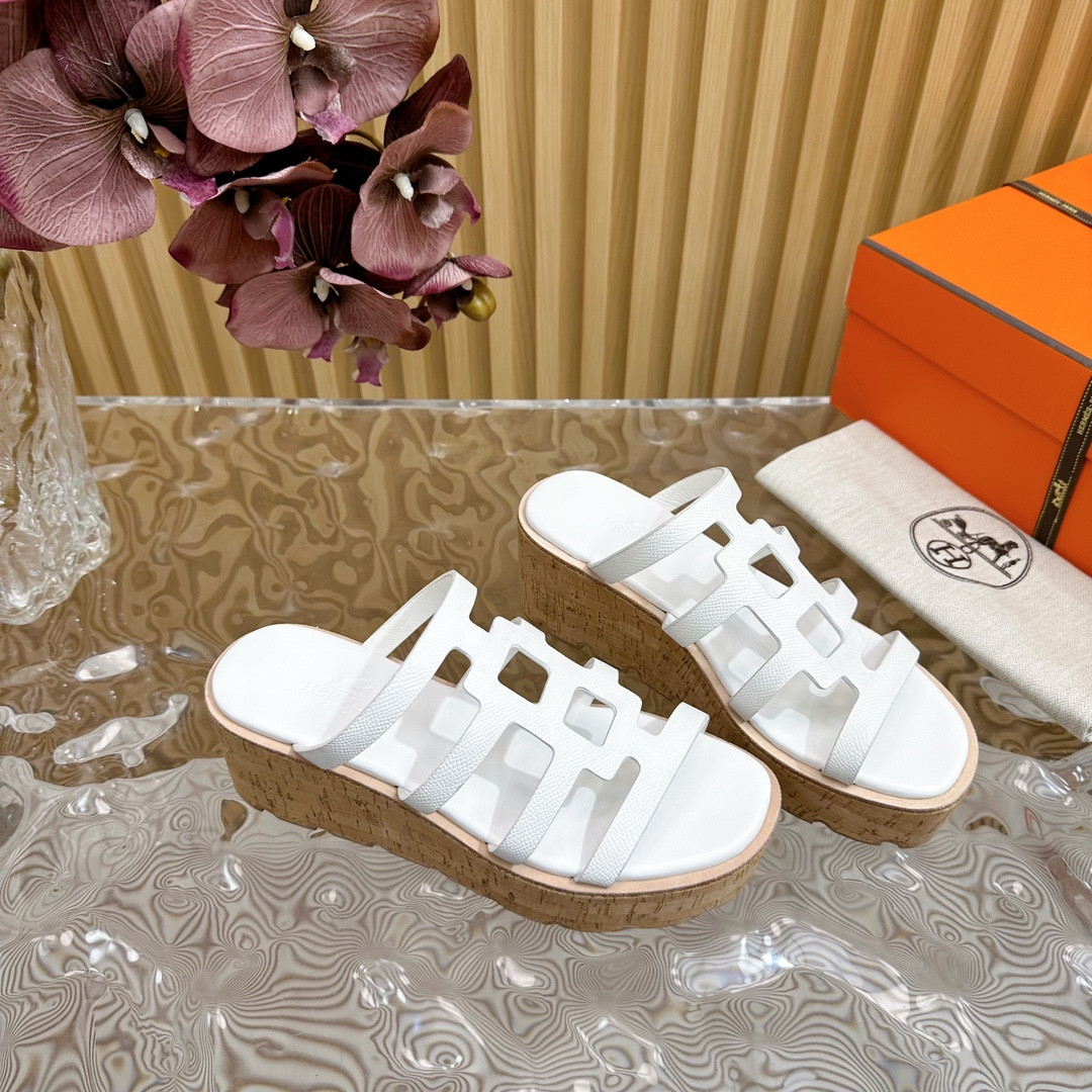 UA H**me5 Isabella 30 sandal
