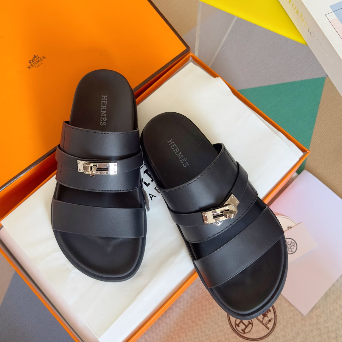 UA H**me5 Jackson sandal