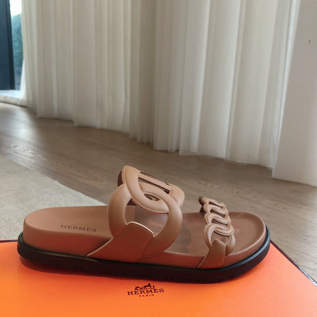 UA H**me5 Extra sandal