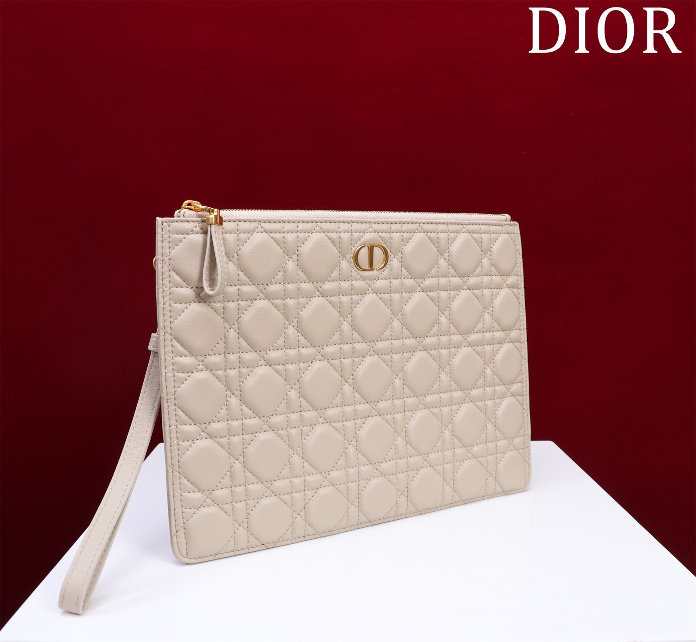 Large D10r Caro Daily Pouch 30 x 21.5 cm