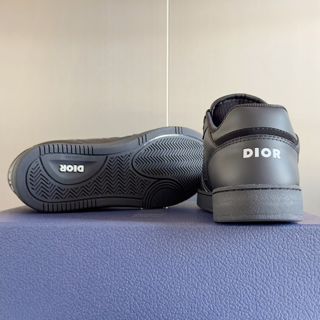 UA D10r B27 Sneaker