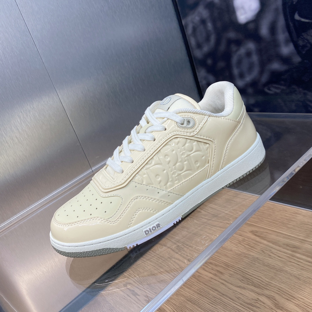 UA D10r B27 Sneaker