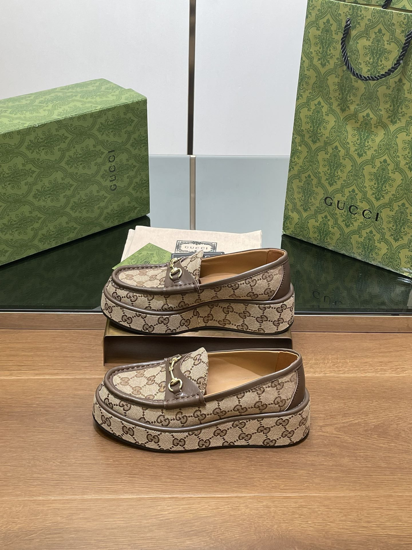 UA Gvc*1 HORSEBIT WEDGE LOAFER