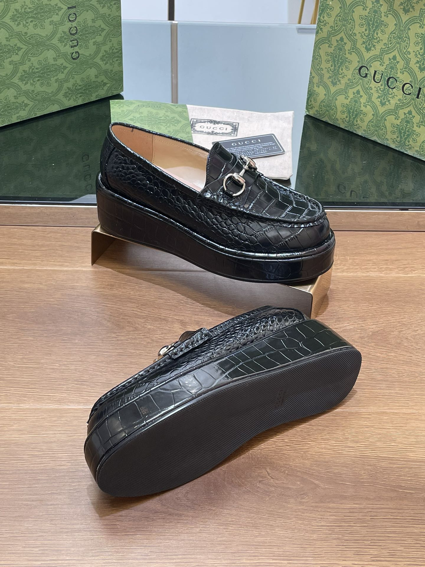UA Gvc*1 HORSEBIT WEDGE LOAFER