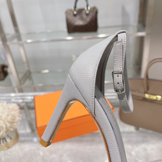 UA H**me5 Heeled Sandal