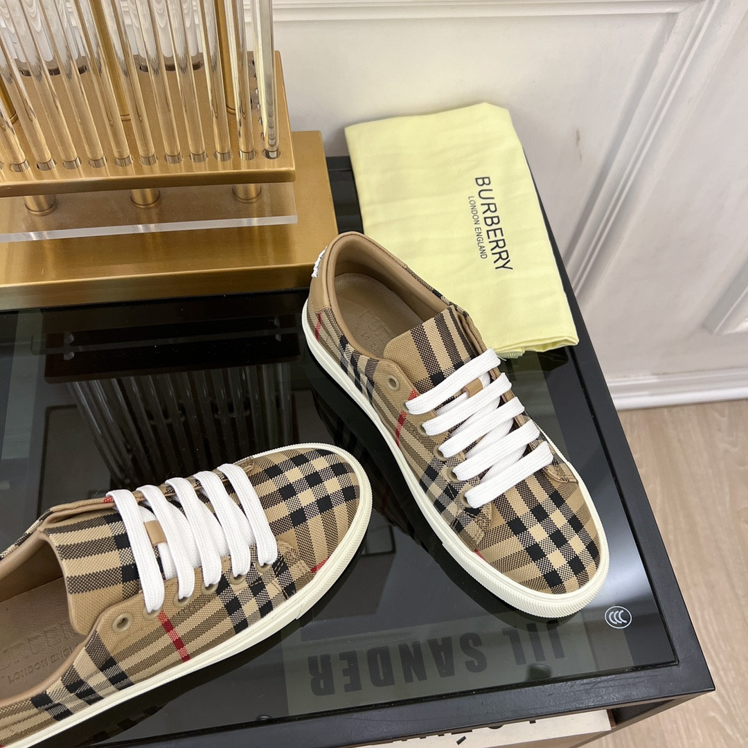 UA Bv*b*rry Check  Sneakers