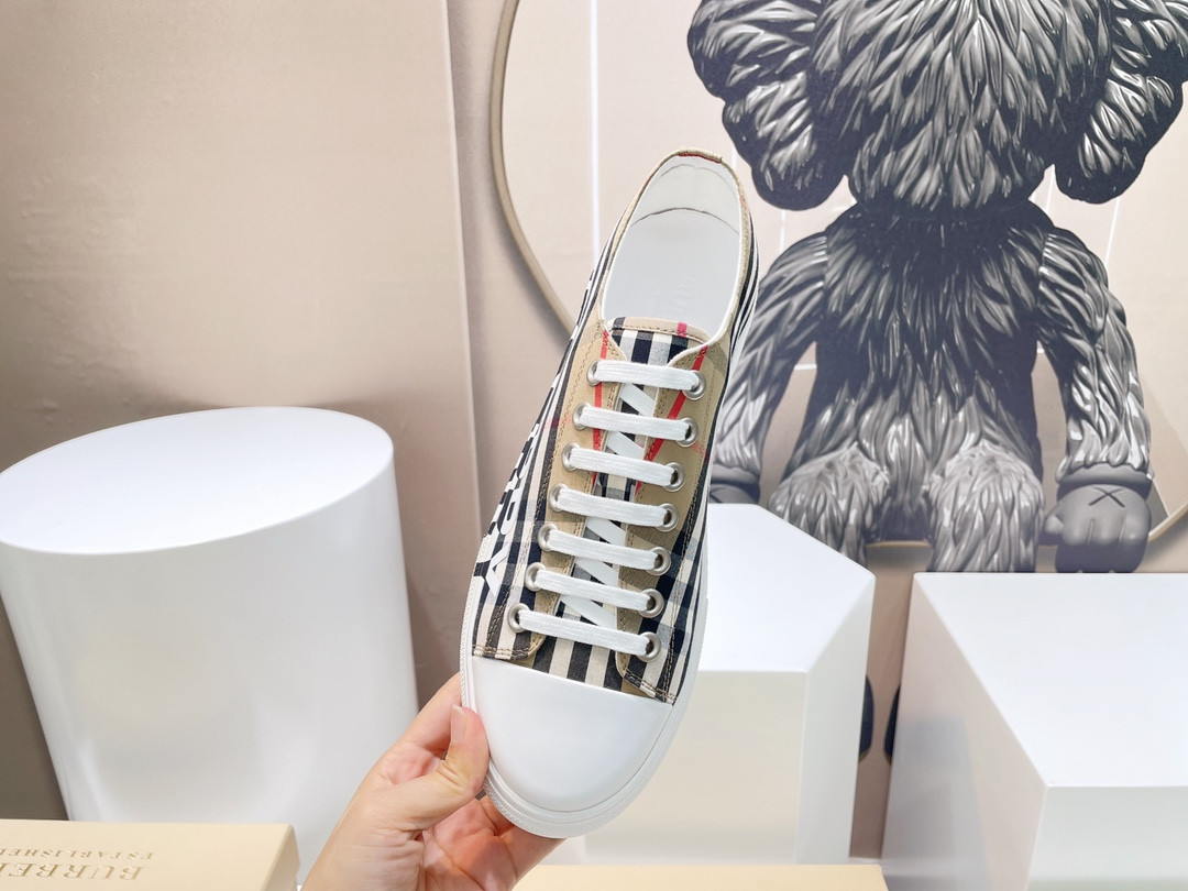UA Bv*b*rry Check Sneakers