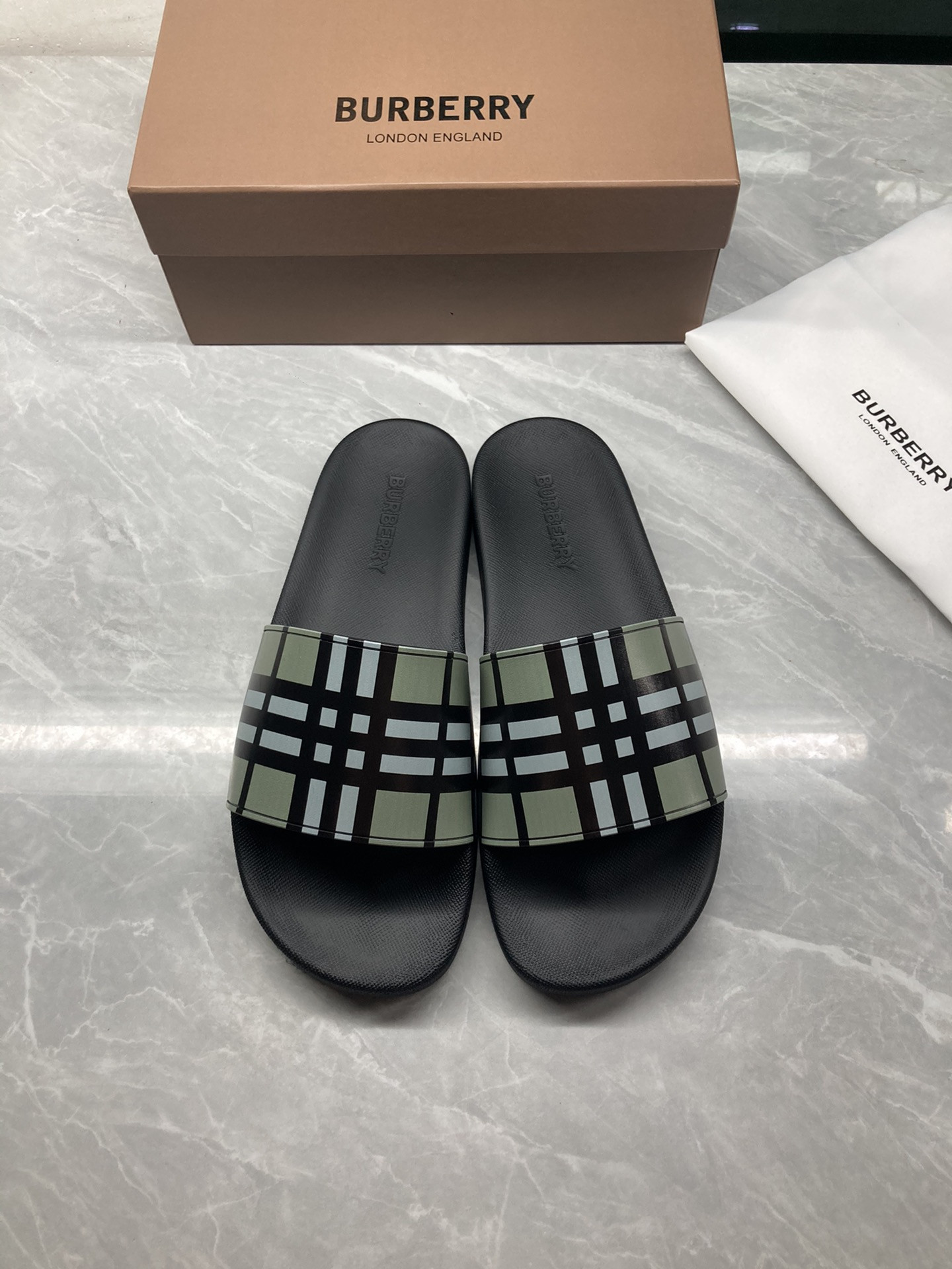 Bv*b*rry Check Slides