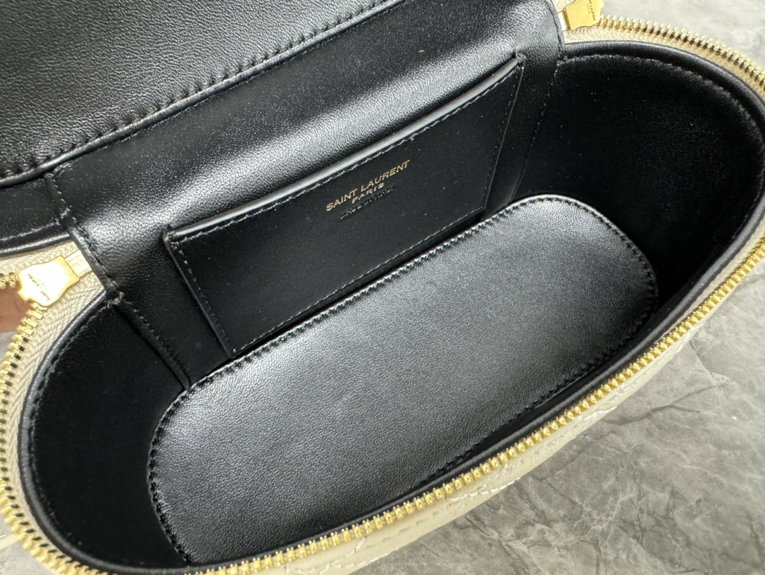 Y51 GABY VANITY BAG IN LAMBSKIN 18 X 11 X 6.5 CM