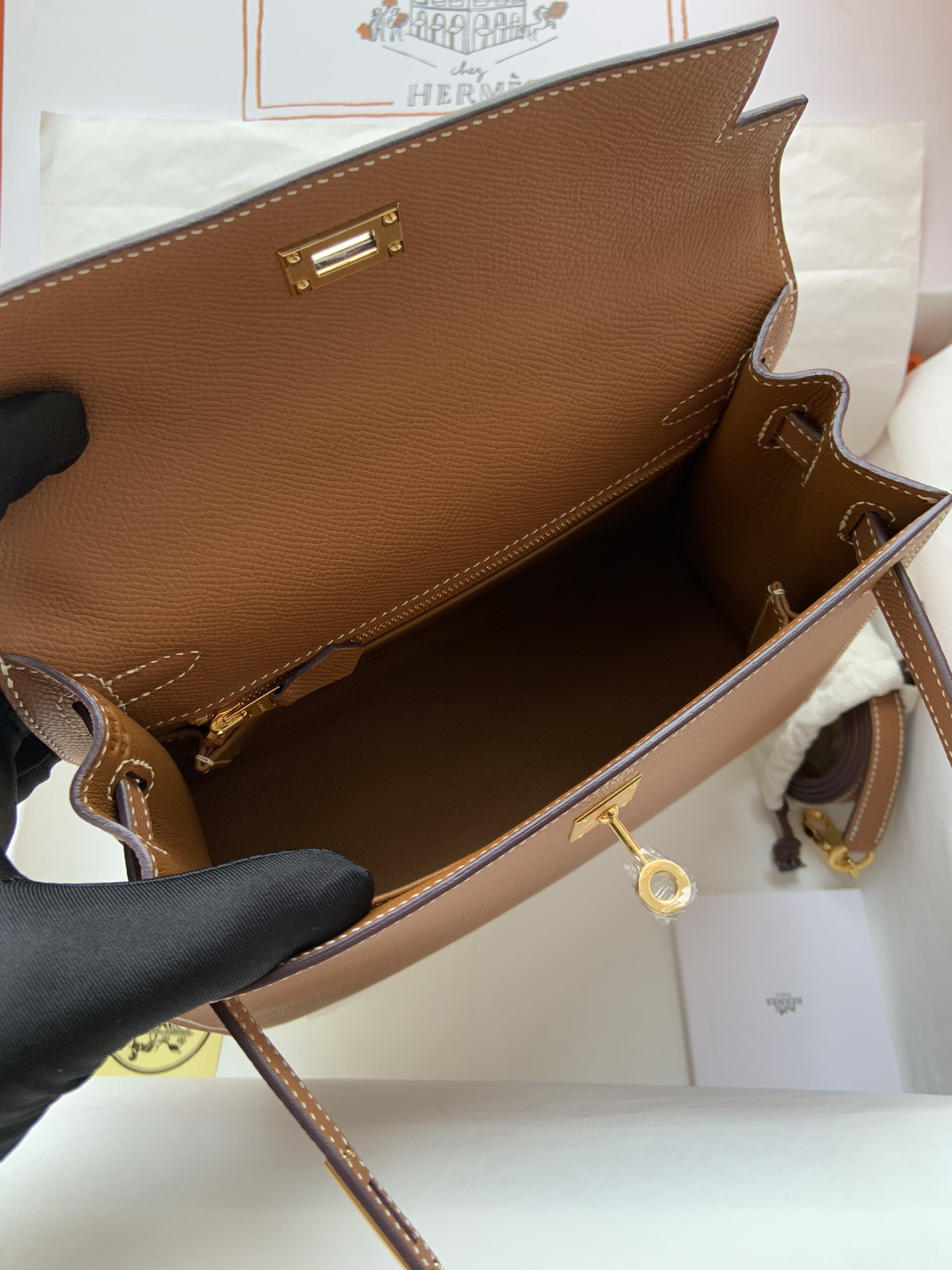 H**me5 Kelly Gold-tone Hardware 25 28