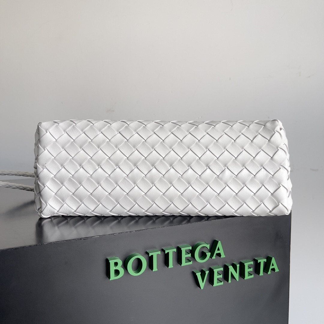B0tt*ga Ven*ta East-West Andiamo 29x10x18CM