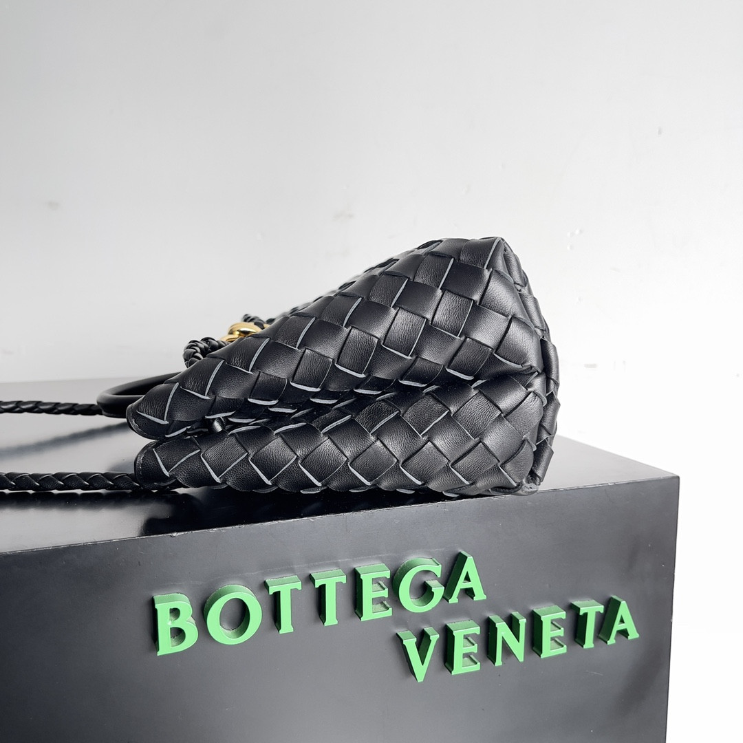 B0tt*ga Ven*ta East-West Andiamo 29x10x18CM