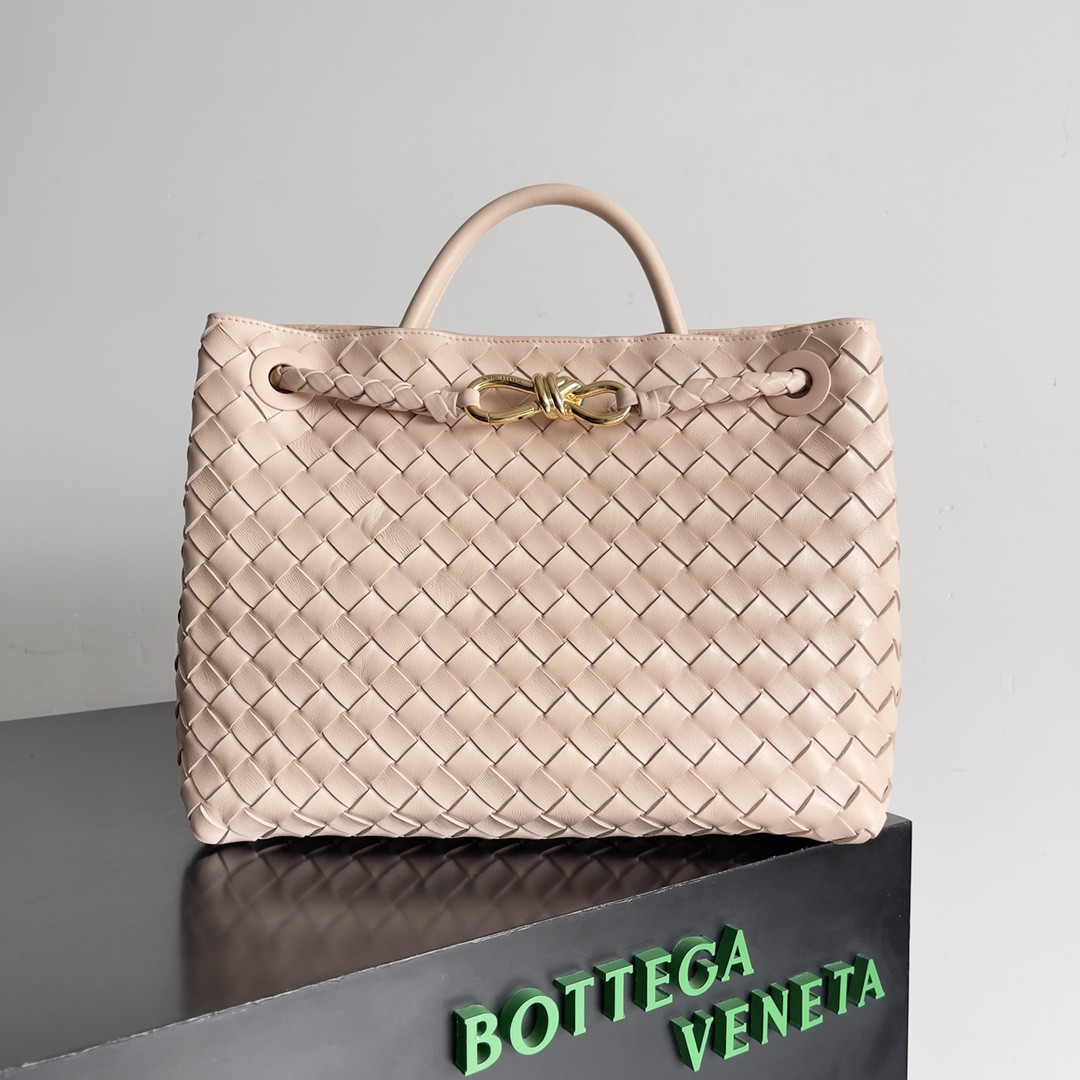 B0tt*ga Ven*ta Medium Andiamo 32x25x11CM
