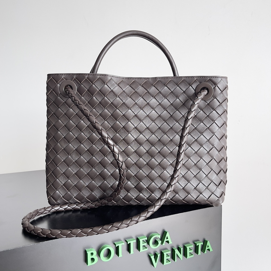B0tt*ga Ven*ta Medium Andiamo 32x25x11CM