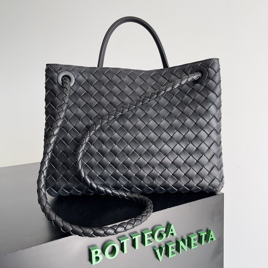 B0tt*ga Ven*ta Medium Andiamo 32x25x11CM